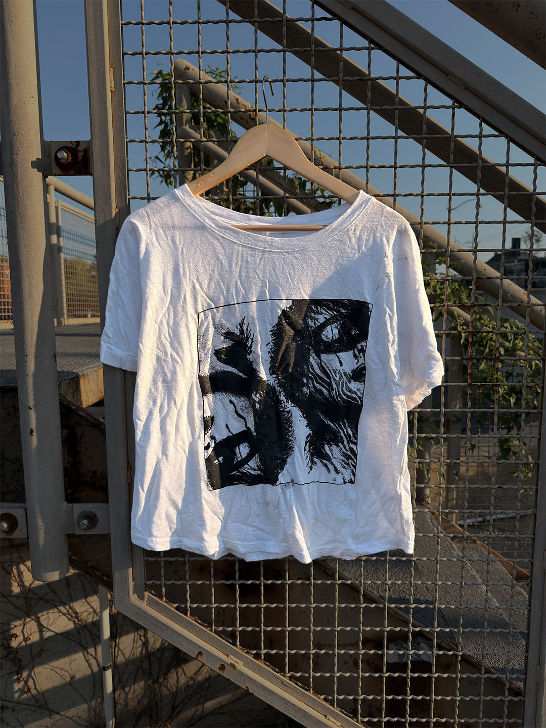 White Slub Crop Cut Tee | Indivi[D]uality